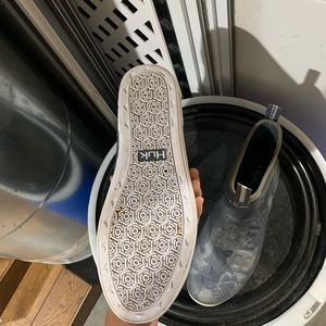 Huk boots men’s size 12